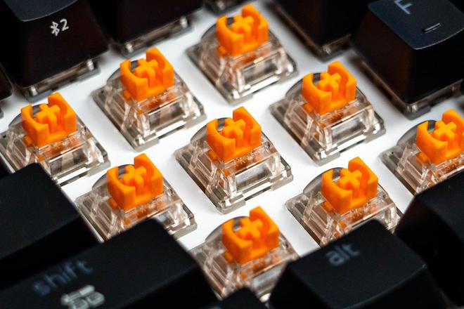 ”雷蛇黑寡妇蜘蛛V4竞技极速版体验开元棋牌网站通往“客制化”的“捷径(图8) ”雷蛇黑寡妇蜘蛛V4竞技极速版体验开元棋牌网站通往“客制化”的“捷径(图8)