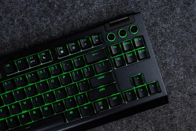 ”雷蛇黑寡妇蜘蛛V4竞技极速版体验开元棋牌网站通往“客制化”的“捷径(图3) ”雷蛇黑寡妇蜘蛛V4竞技极速版体验开元棋牌网站通往“客制化”的“捷径(图3)