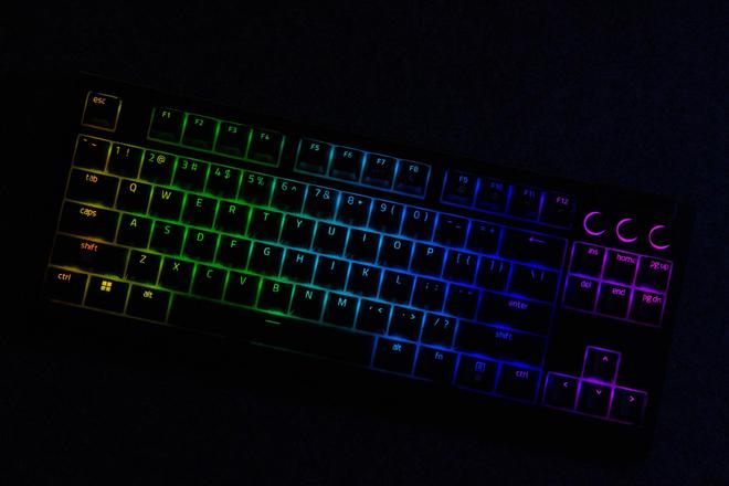 ”雷蛇黑寡妇蜘蛛V4竞技极速版体验开元棋牌网站通往“客制化”的“捷径(图25) ”雷蛇黑寡妇蜘蛛V4竞技极速版体验开元棋牌网站通往“客制化”的“捷径(图25)