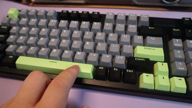 绿机械键盘测评：客制化与性价比的完美平衡